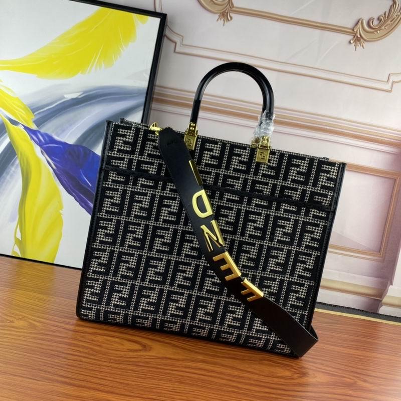 Fendi Handbags 252